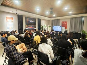 335ef9fe-94c9-4134-8deb-c29b5476945c